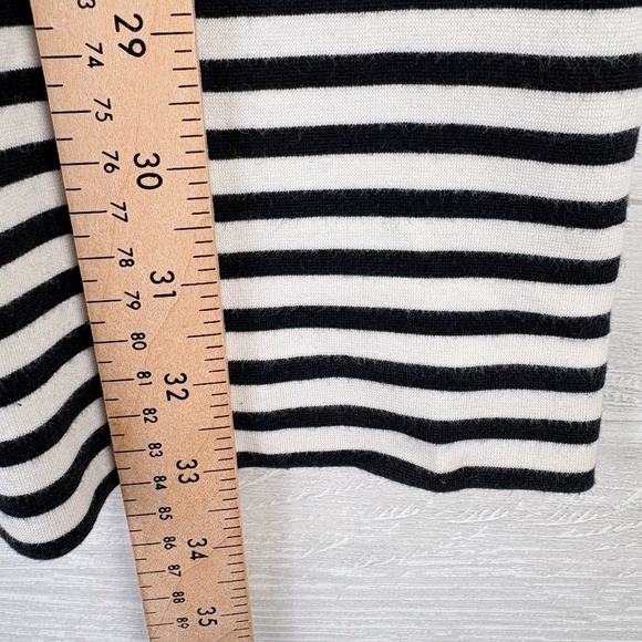 Madewell White and Navy Striped Sleeveless Dress Style# C3446 Size Medium - Picture 5 of 7